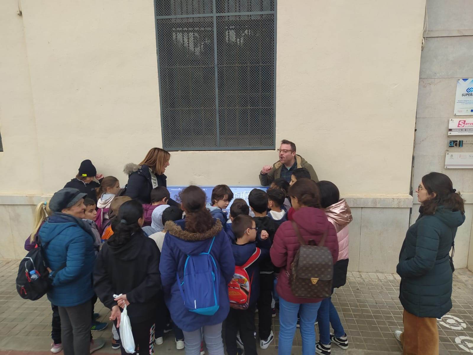 INTEGRACIÓ DE LES FAMÍLIES ESTRANGERES RESIDENTS AL MUNICIPI
