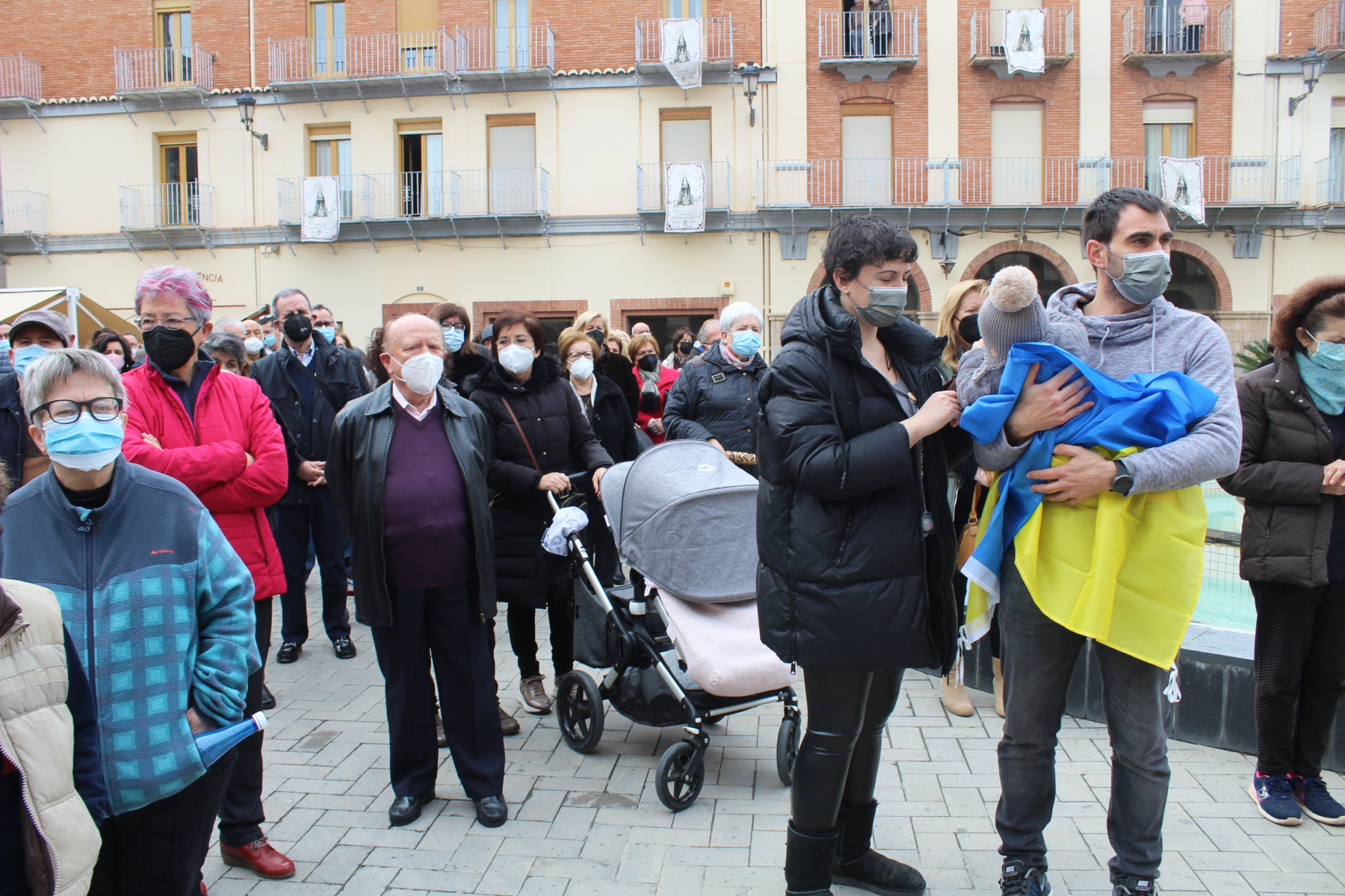 NULES DONA SUPORT AL POBLE UCRAÏNÈS
