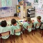 Nules reparteix 1.600 mantes escola als centres educatius de la localitat