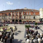 La Guardia Real visita Nules con gran expectación