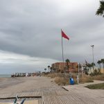 NULES PROHIBEIX EL BANY EN LES SEUES PLATGES LES PRÒXIMES 48 HORES