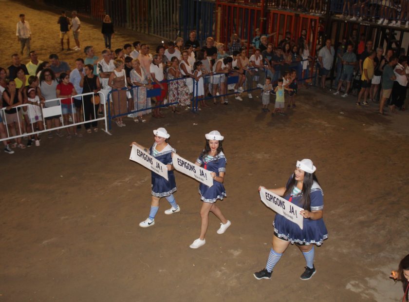 REINA DE LA VILA I DAMES