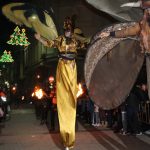 ELS REIS MAGS ARRIBEN A NULES DAVANT LA MIRADA D’IL·LUSIÓ DE CENTENARS DE XIQUETS