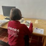 LAS ALUMNAS DEL MÓDULO DE ADMINSITRACIÓN ORDENAN FOTOS Y DIGITALIZAN DOCUMENTOS EN EL ARCHIVO MUNICIPAL