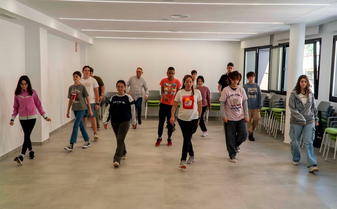 ESCOLA PASCUA JOVE
