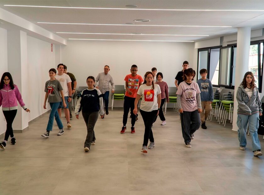 ESCOLA PASCUA JOVE