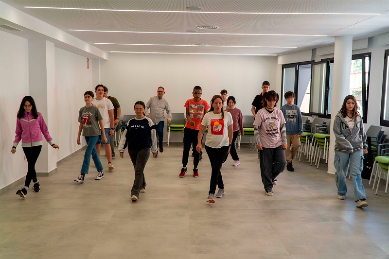 ESCOLA PASCUA JOVE