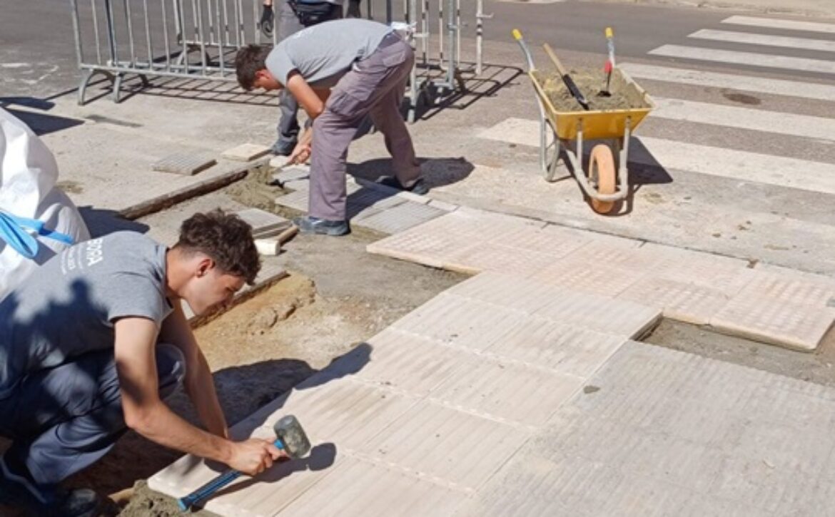 OK HACIENDO ACERA ACCESIBLE CP CERVANTES