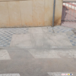 LES OBRES AL PAS DE ZEBRA DEL CREUAMENT DEL CARRER LA LLOSA AMB SANTA NATALIA PERMETEN LA MILLORA DE L´ACCESIBILITAT