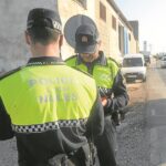 LA POLICIA LOCAL DE NULES LOCALITZA 19 GOSSOS AMB IRREGULARITATS EN MATÈRIA ANIMAL