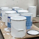 LA FORMACIÓ EN MATERIALS, CLAU PER GARANTIR UN TREBALL DE QUALITAT A LA PINTURA DELS MURS DEL CEMENTERI MUNICIPAL